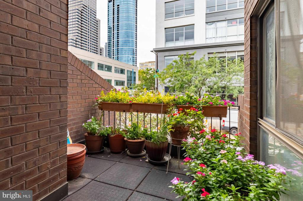 100 N 22ND STREET Unit: 102