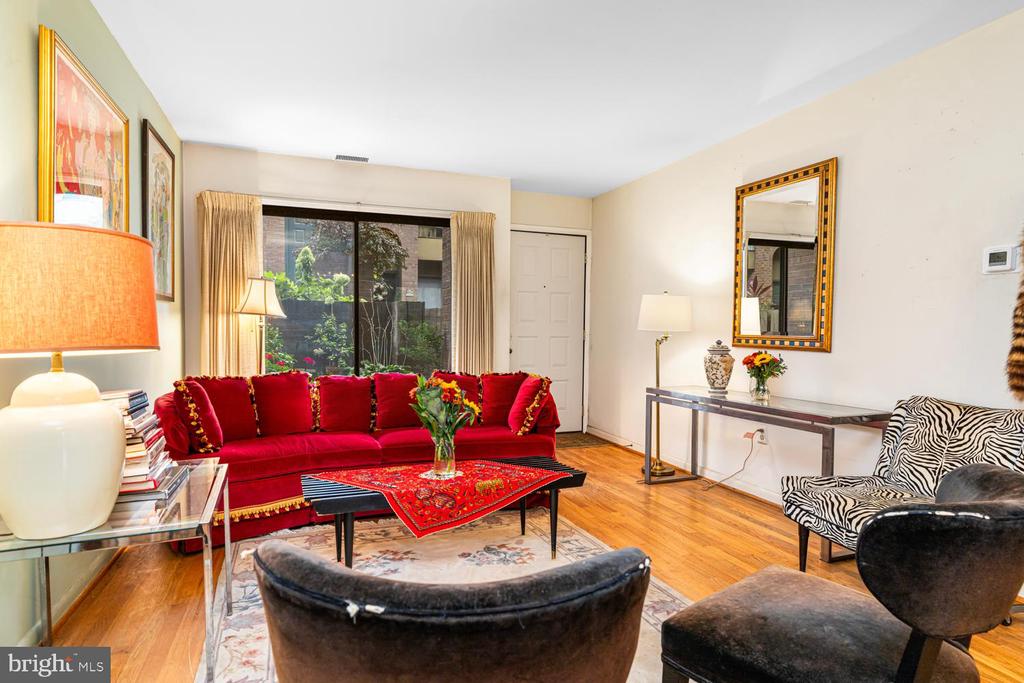 100 N 22ND STREET Unit: 102