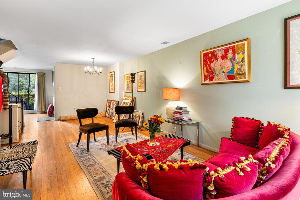 100 N 22ND STREET Unit: 102
