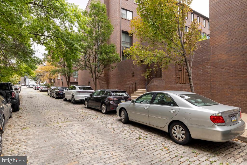 100 N 22ND STREET Unit: 102