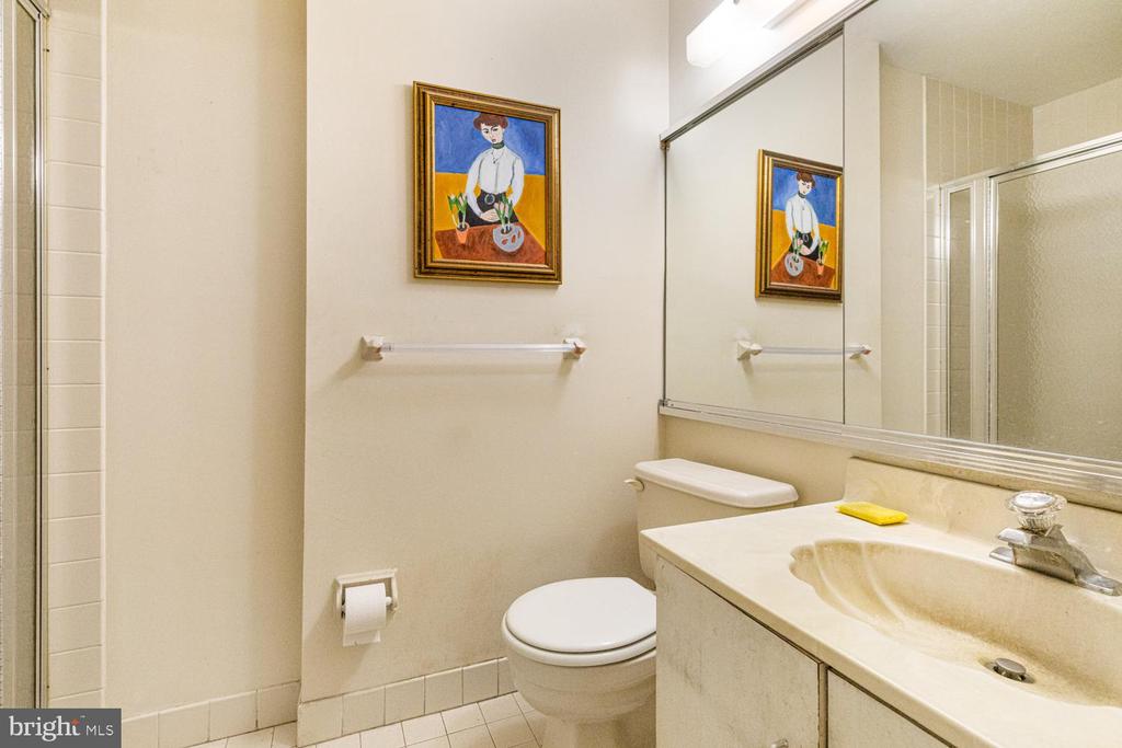 100 N 22ND STREET Unit: 102