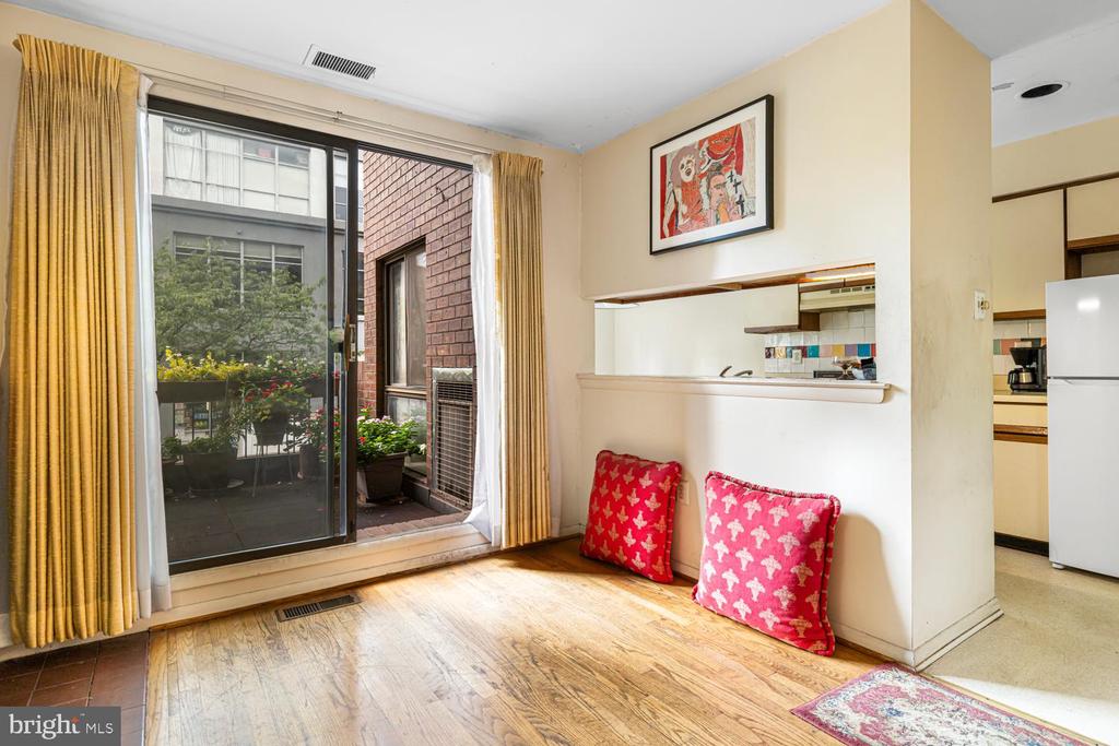100 N 22ND STREET Unit: 102