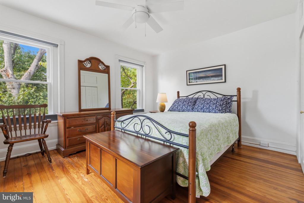 418 W PRICE STREET