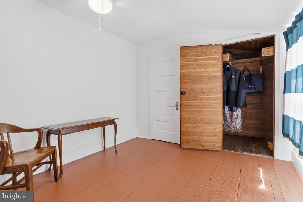 418 W PRICE STREET
