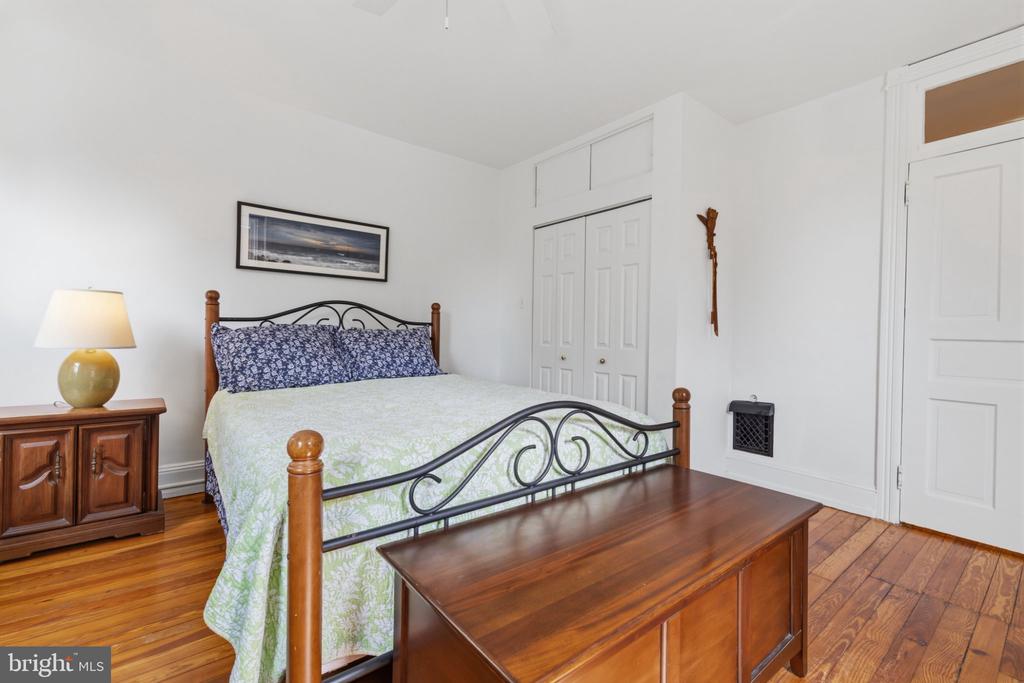 418 W PRICE STREET