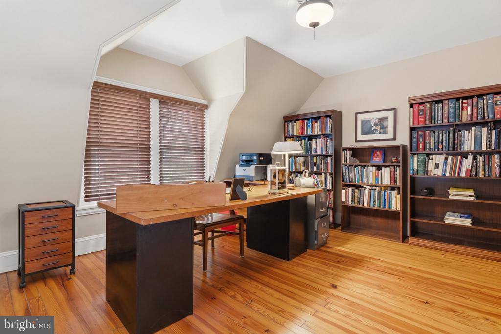 418 W PRICE STREET