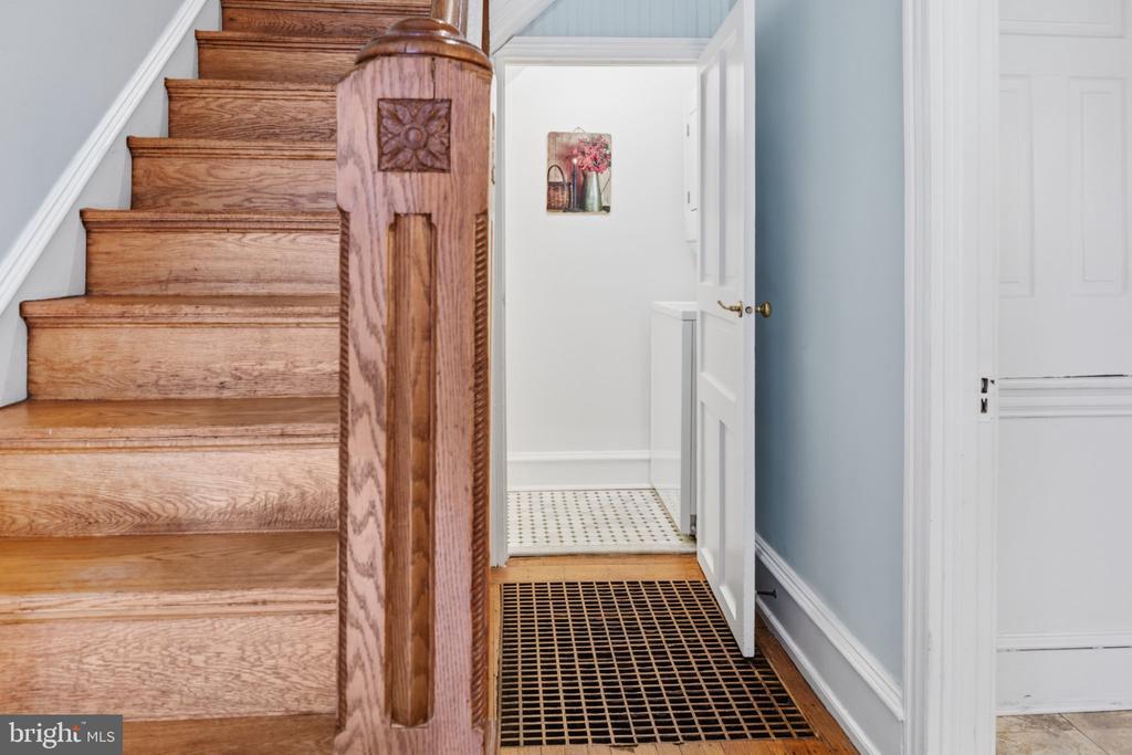 418 W PRICE STREET