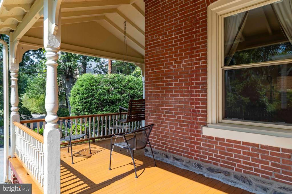 418 W PRICE STREET