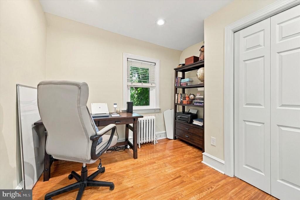 328 GLEN ECHO ROAD
