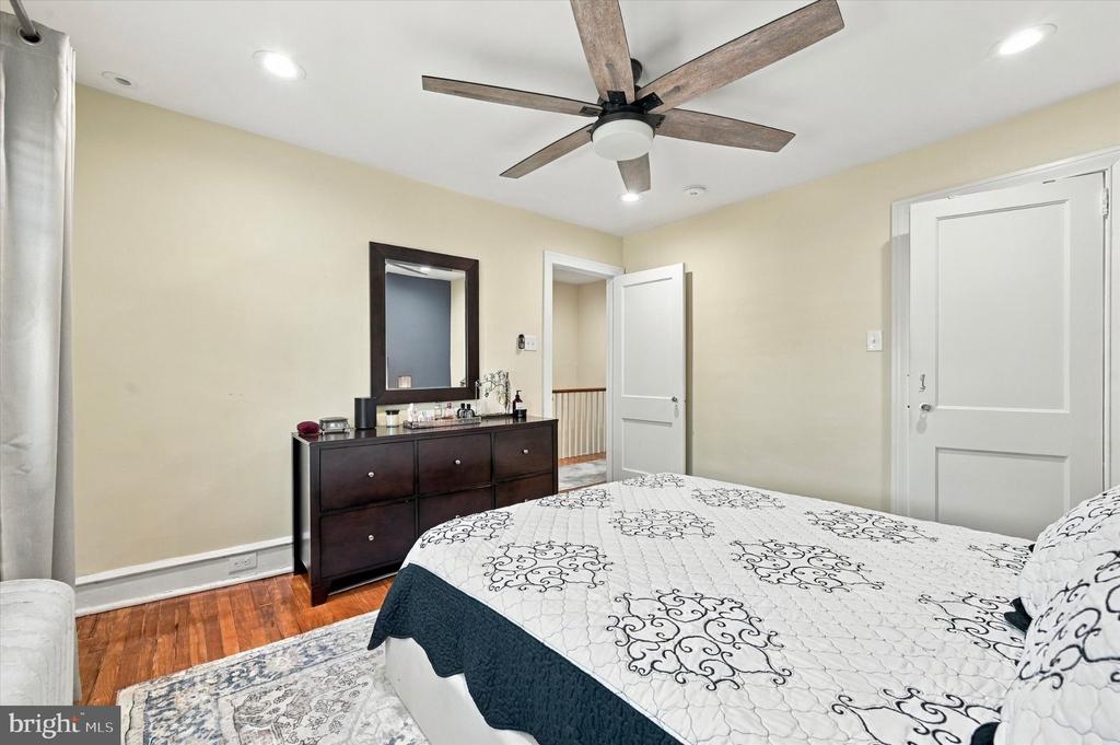 328 GLEN ECHO ROAD