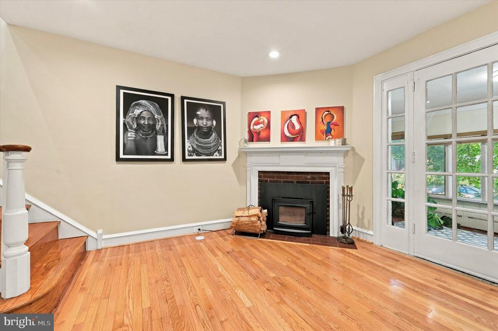 328 GLEN ECHO ROAD