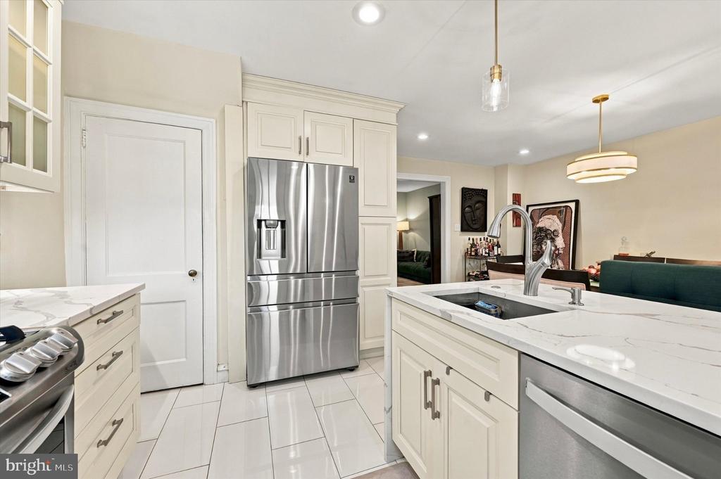 328 GLEN ECHO ROAD