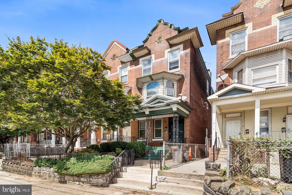 1221 W ALLEGHENY AVENUE