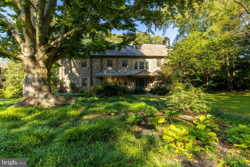 435 W ALLENS LANE
