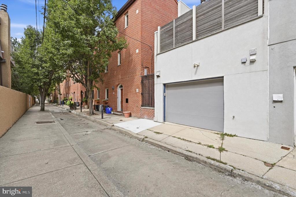 2014 NAUDAIN STREET