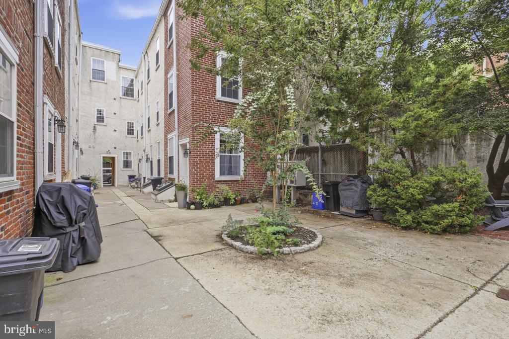 1027 N 4TH STREET