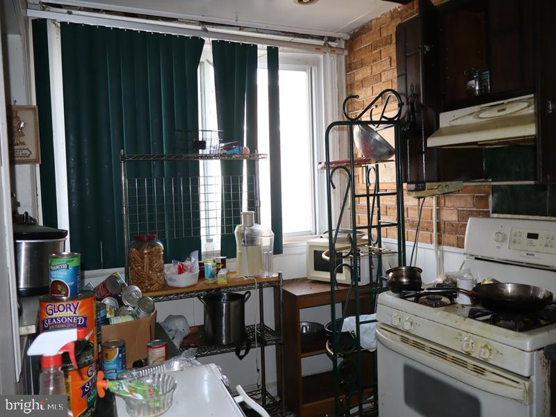 7939 FAYETTE STREET