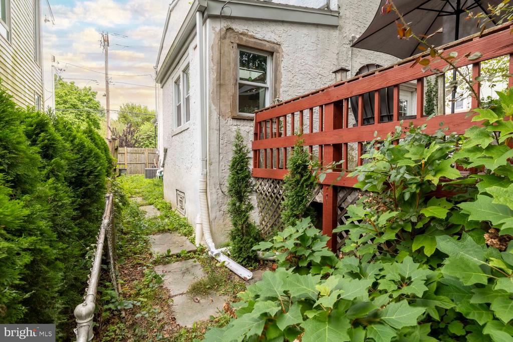 491 HERMITAGE STREET