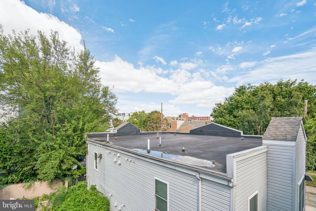 1323 N 4TH STREET