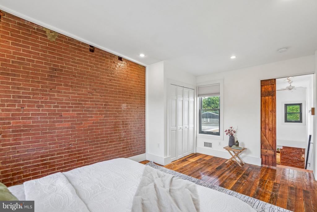 1323 N 4TH STREET