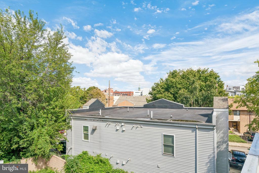 1323 N 4TH STREET