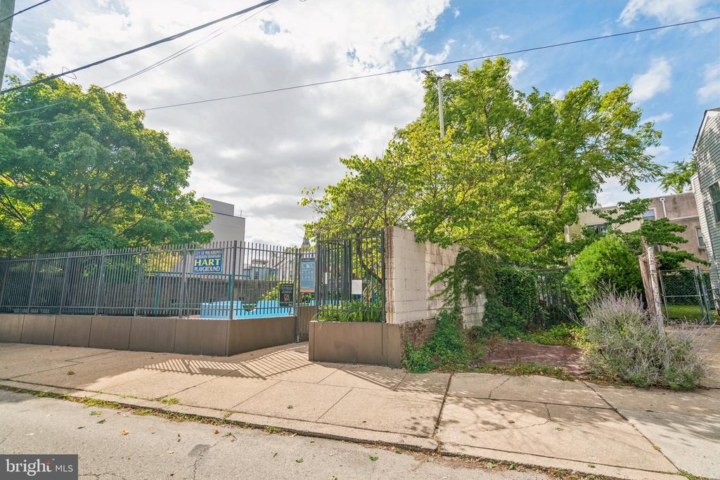 1323 N 4TH STREET