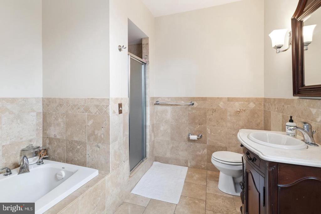 328 N 39TH STREET