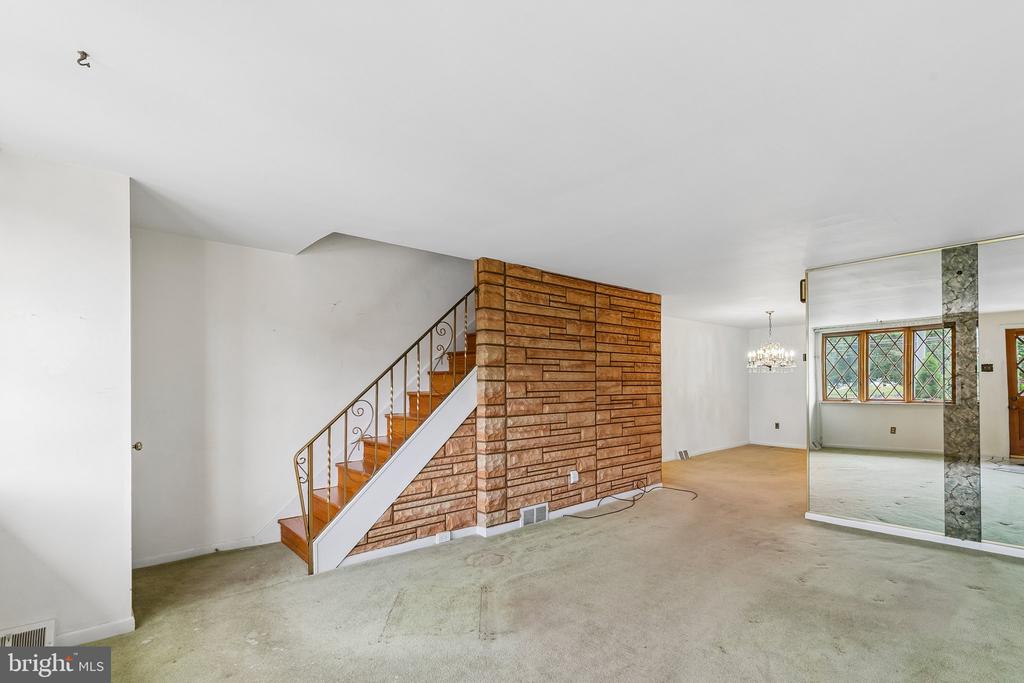1830 PACKER AVENUE