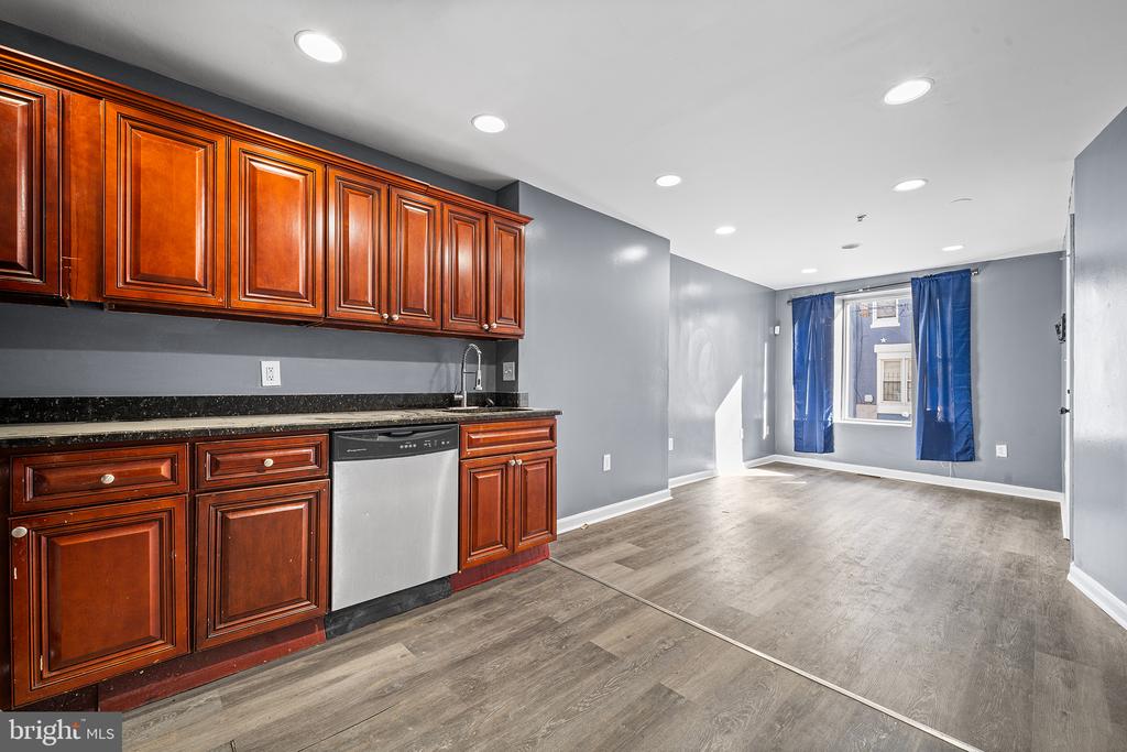 2144 N 18TH STREET Unit: 1