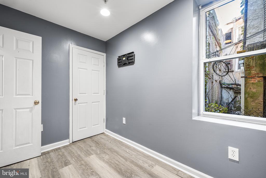 2144 N 18TH STREET Unit: 1