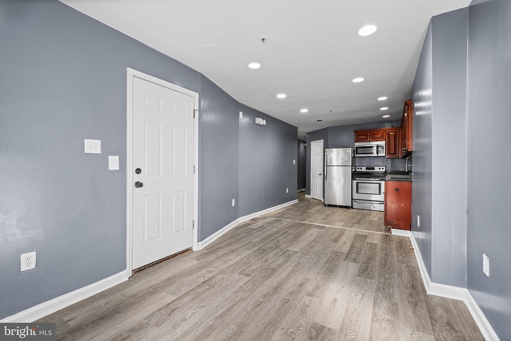 2144 N 18TH STREET Unit: 1