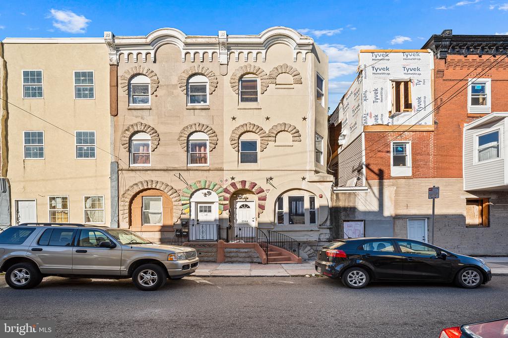 2144 N 18TH STREET Unit: 1