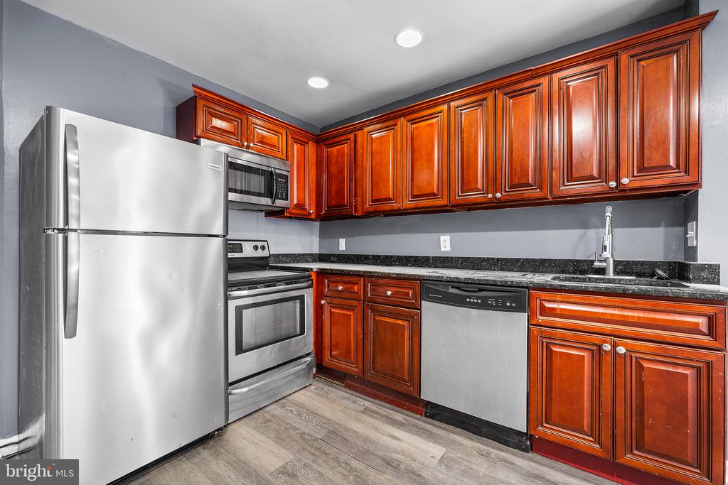 2144 N 18TH STREET Unit: 1