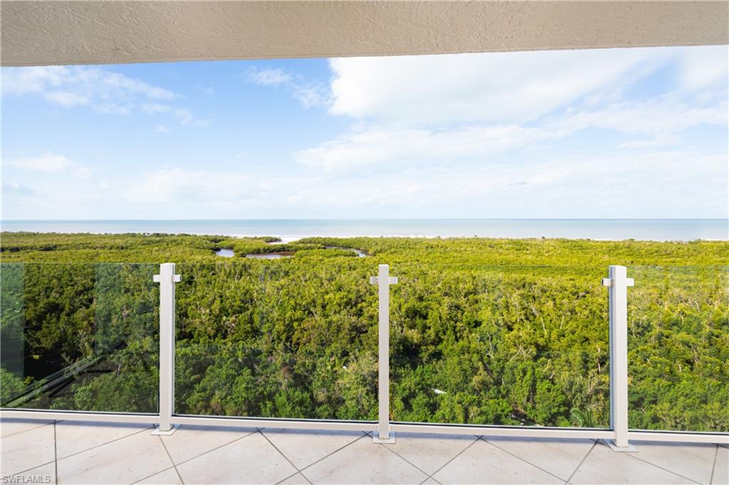 6101 Pelican Bay BLVD # 1404