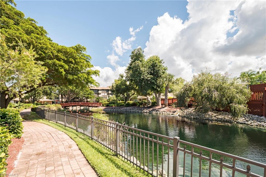 600 Neapolitan WAY # 208