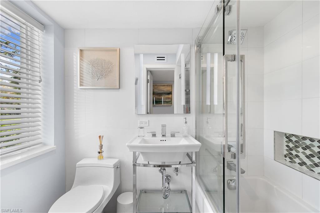 175 5th AVE S Unit: 3 (104)