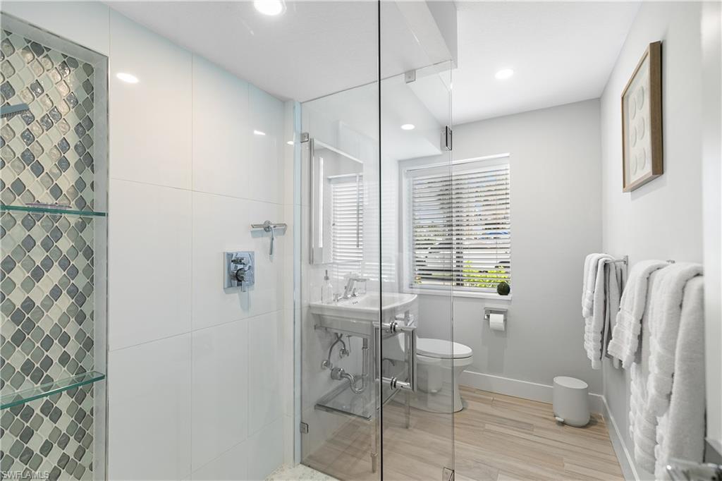 175 5th AVE S Unit: 3 (104)