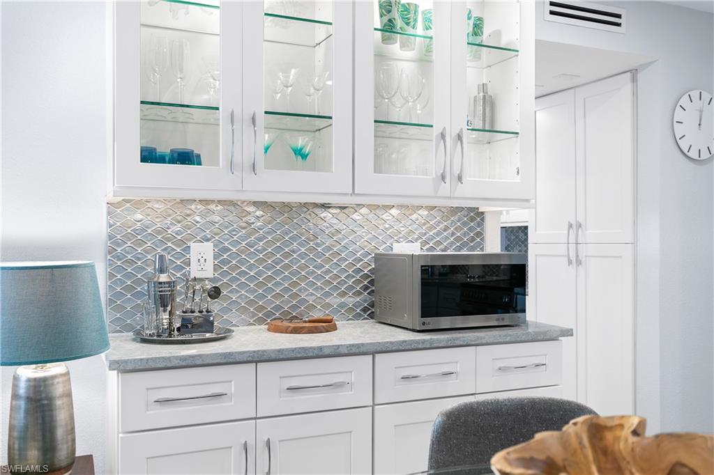 175 5th AVE S Unit: 3 (104)