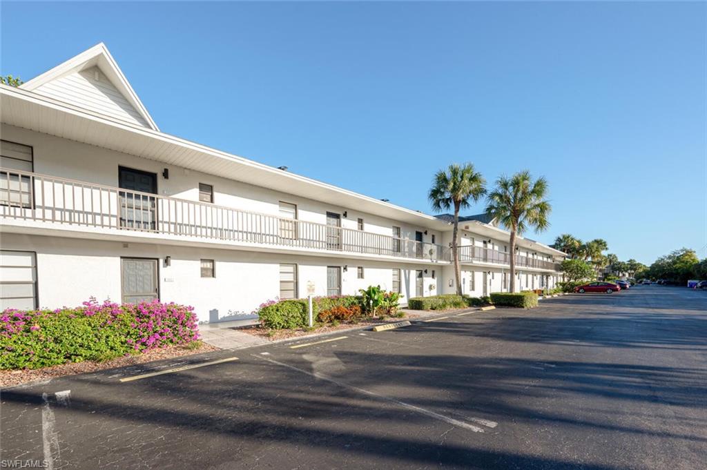 600 Neapolitan WAY # 205