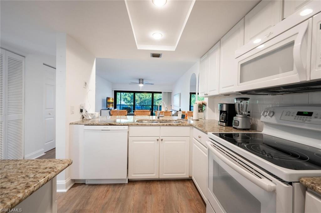 600 Neapolitan WAY # 205