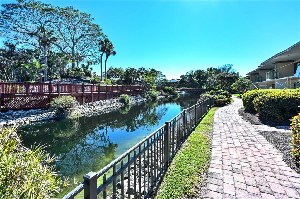 600 Neapolitan WAY # 205