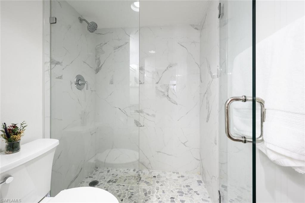 600 Neapolitan WAY # 205