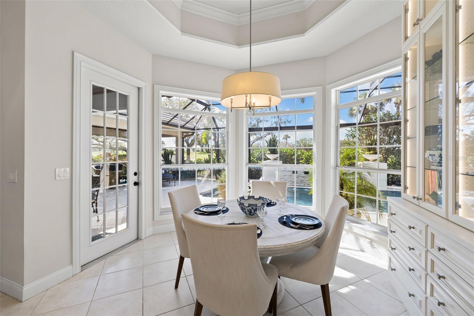 2546 TOM MORRIS DR