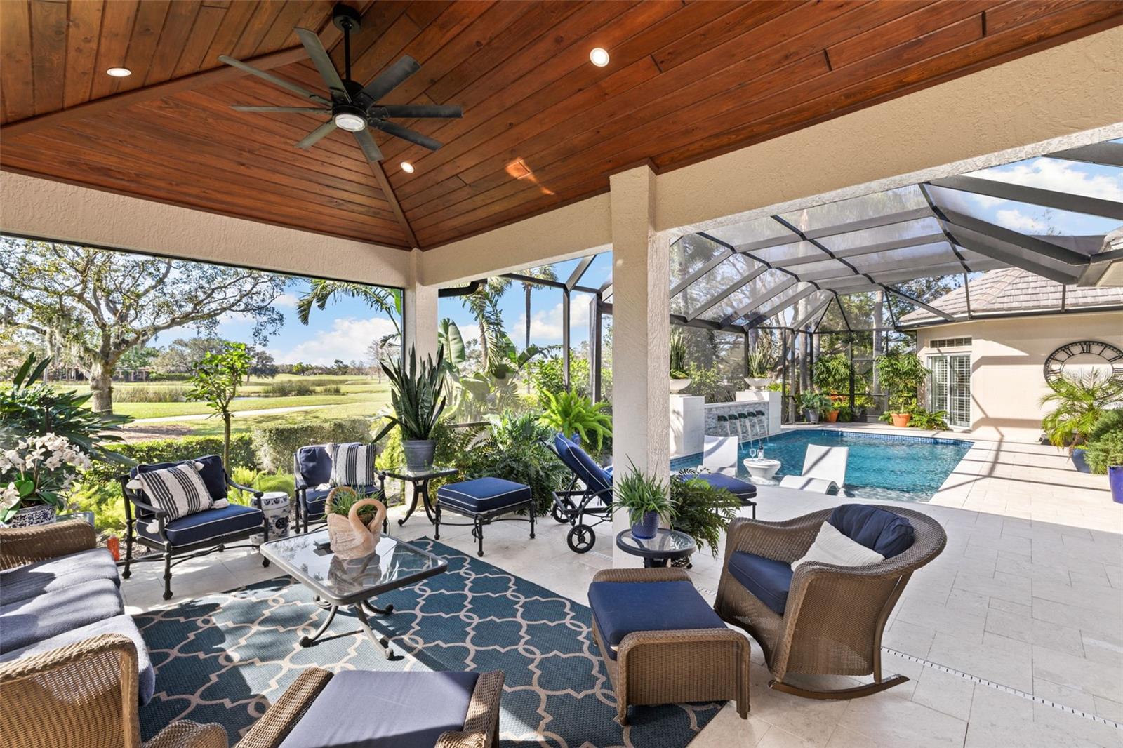 2546 TOM MORRIS DR