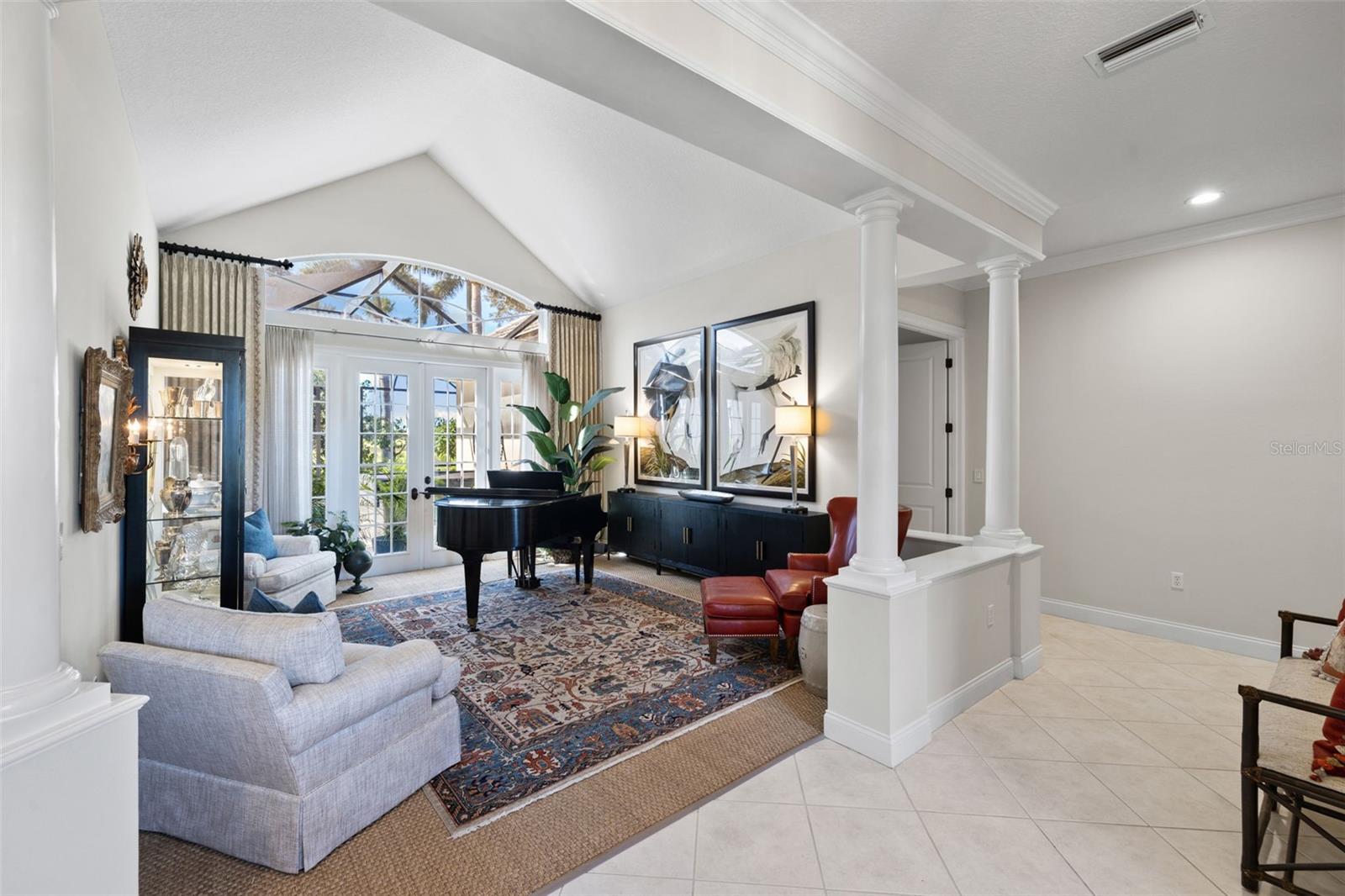 2546 TOM MORRIS DR