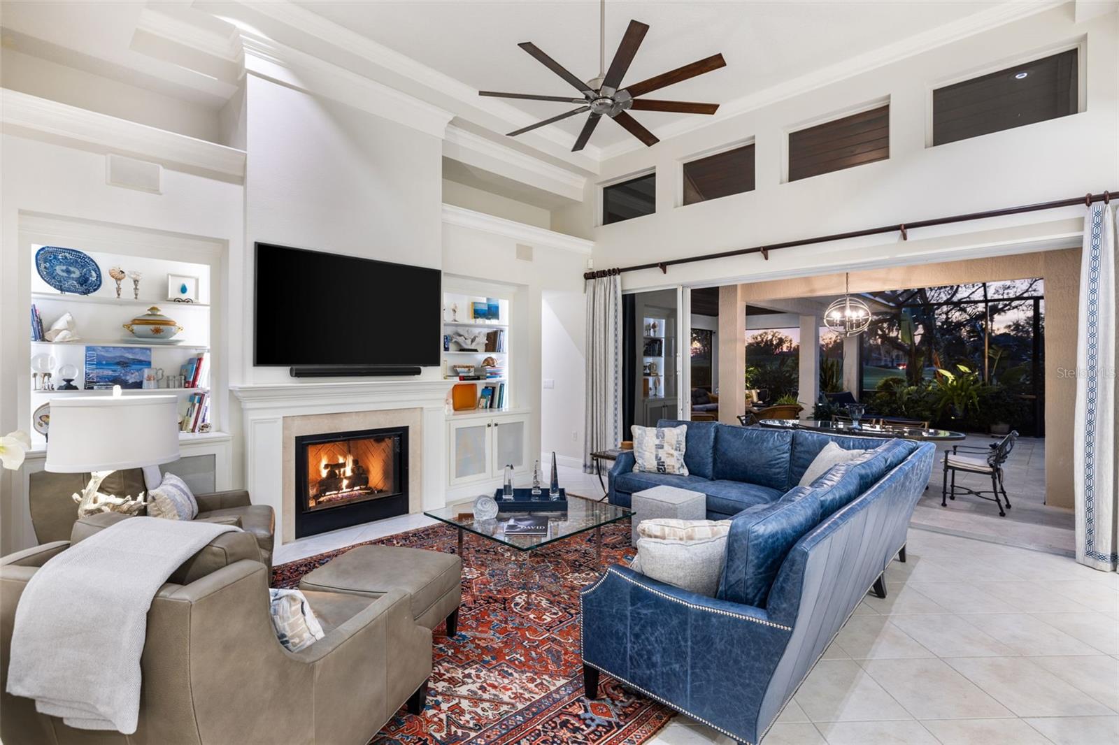 2546 TOM MORRIS DR