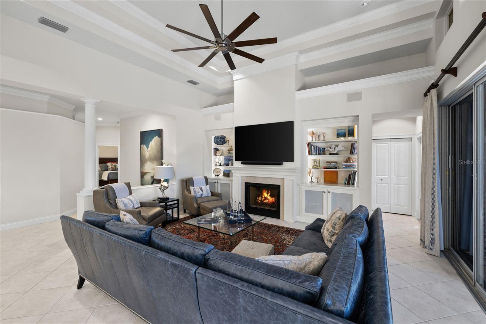 2546 TOM MORRIS DR