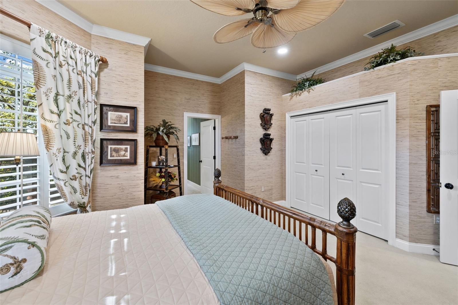 2546 TOM MORRIS DR