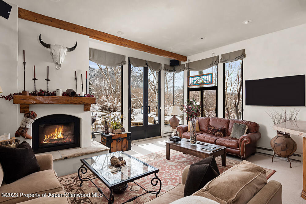 155 Lone Pine Road, 5