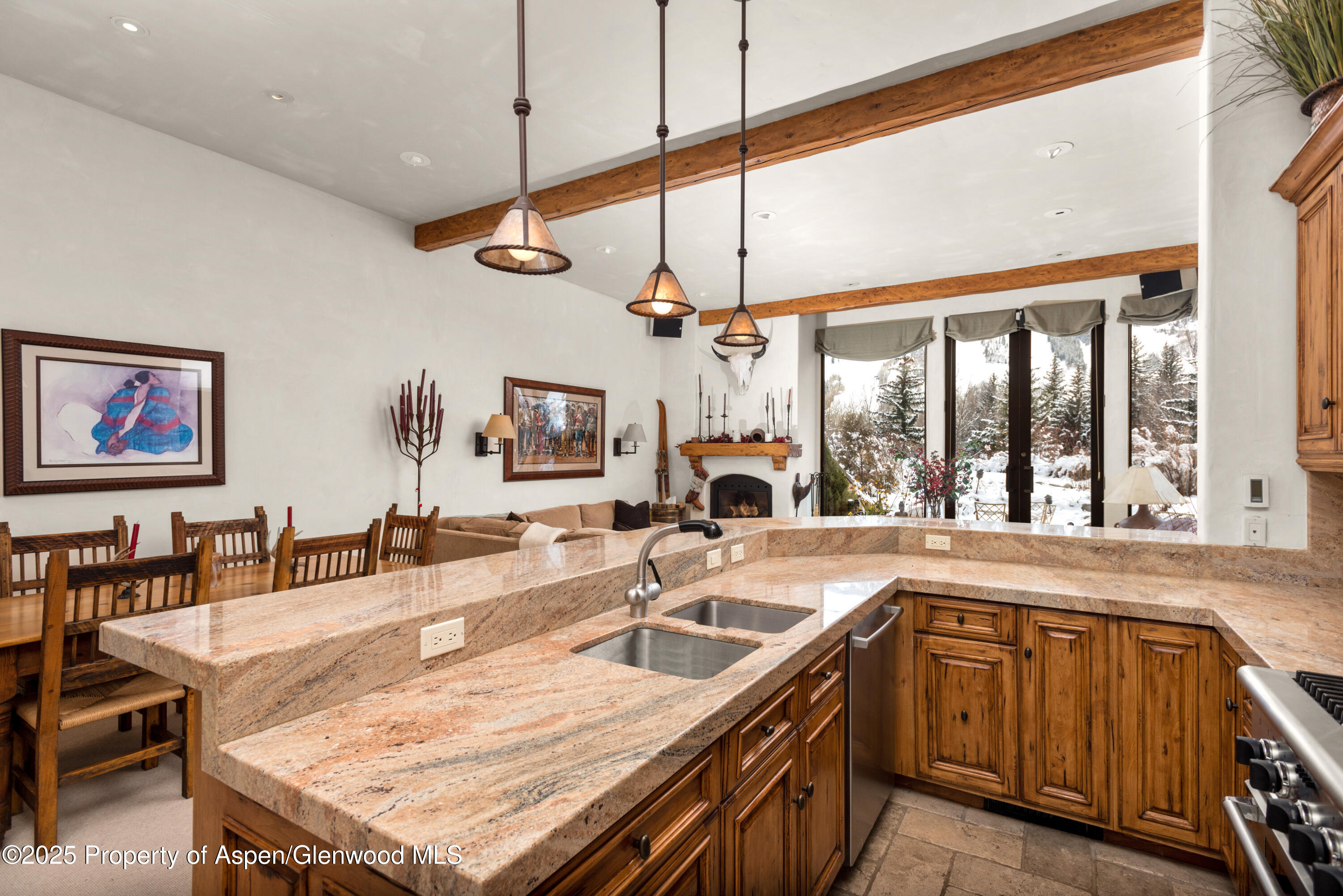 155 Lone Pine Road, 5